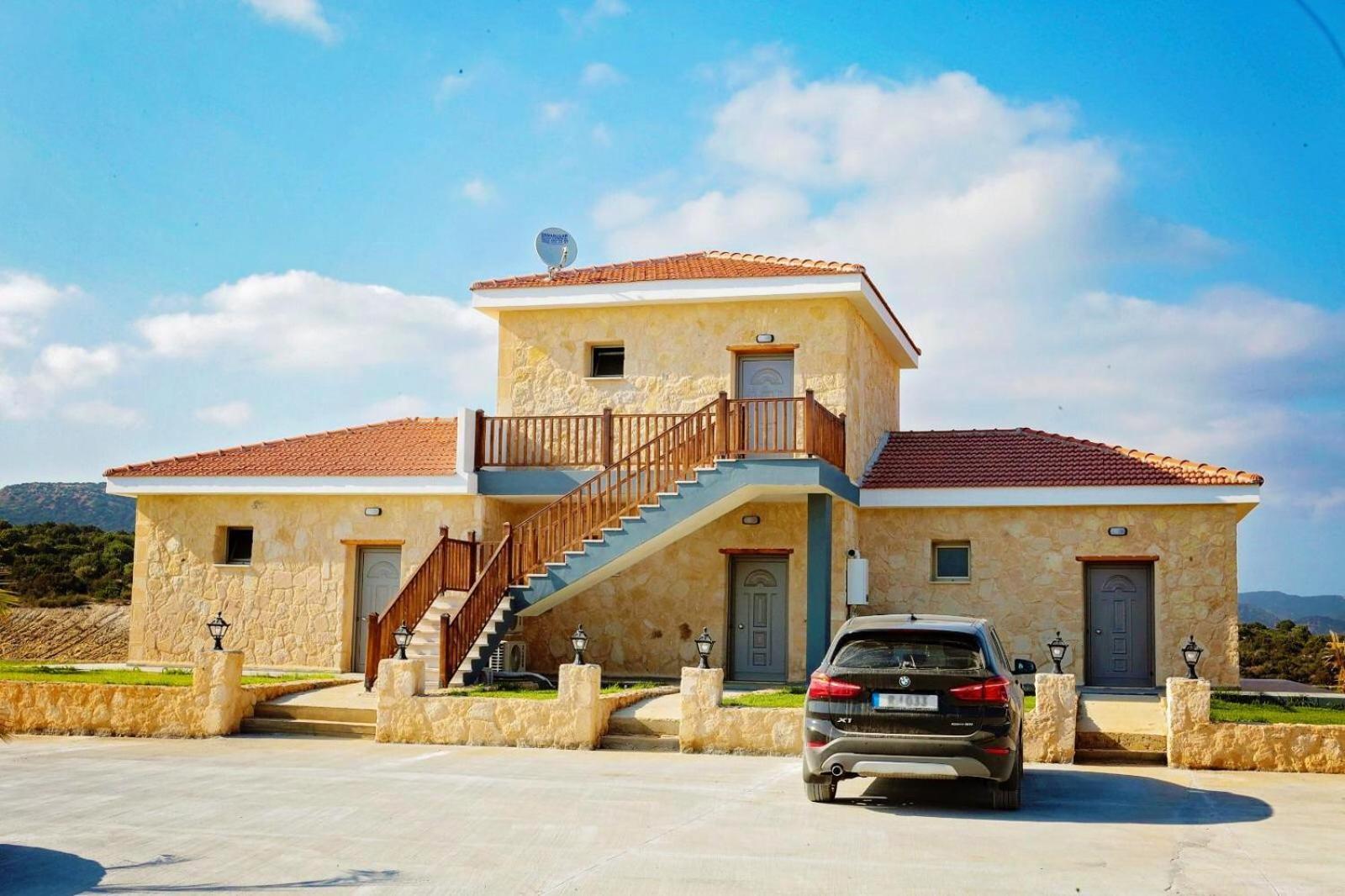 Tekos Golden Hill Hotel & Restaurant At Karpaz Agios Sergios エクステリア 写真